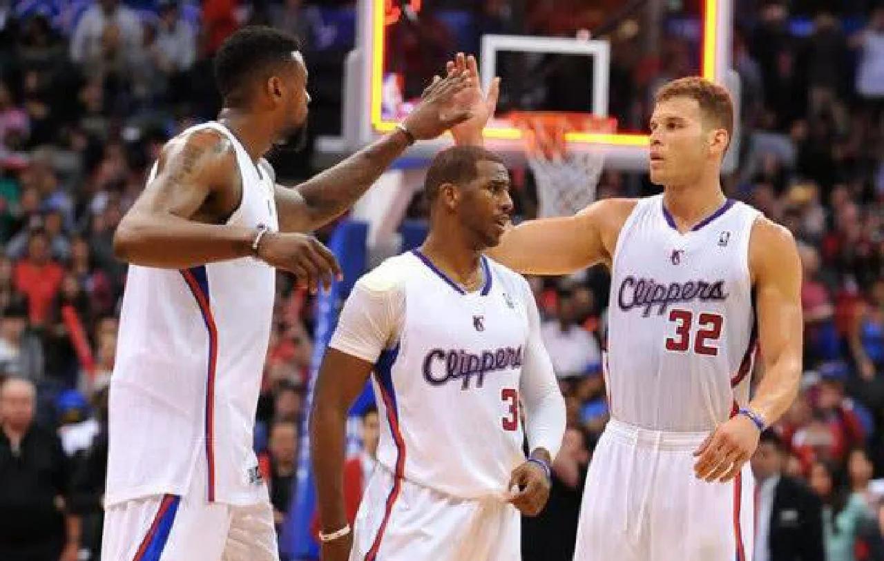 关于亚冠赛程吃紧；洛杉矶快船集结日遗憾出局；目标明确；年轻球员得到机会的信息