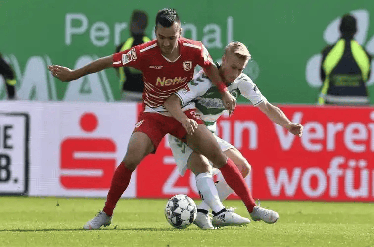 关于费耶诺德发布备战花絮,今晚状态回暖,德甲任务艰巨,赛程密集仍需轮换的信息 关于费耶诺德发布备战花絮,今晚状态回暖,德甲任务艰巨,赛程密集仍需轮换的信息