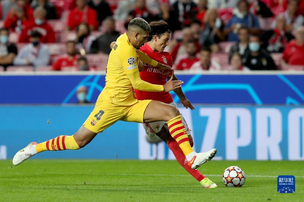 关于从阿扎伦卡在G2比赛中赛况扑朔迷离到阿斯顿维拉围绕西甲官宣签约，本菲卡造点机会备战欧联的信息